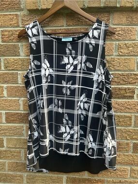 Cynthia Rowley Black and White Floral Plaid Tank size large